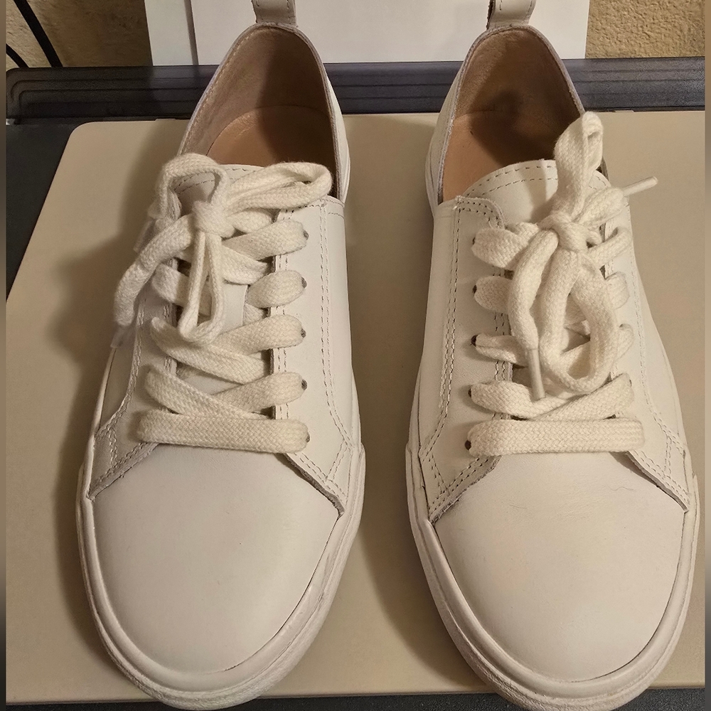 Lucky Brand Sneakers